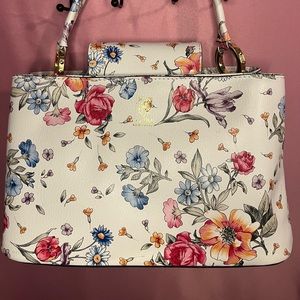 Vera Pelle White Flower Shoulder Bag/Purse